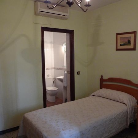 Hostal San Pedro Sanlúcar la Mayor Kültér fotó