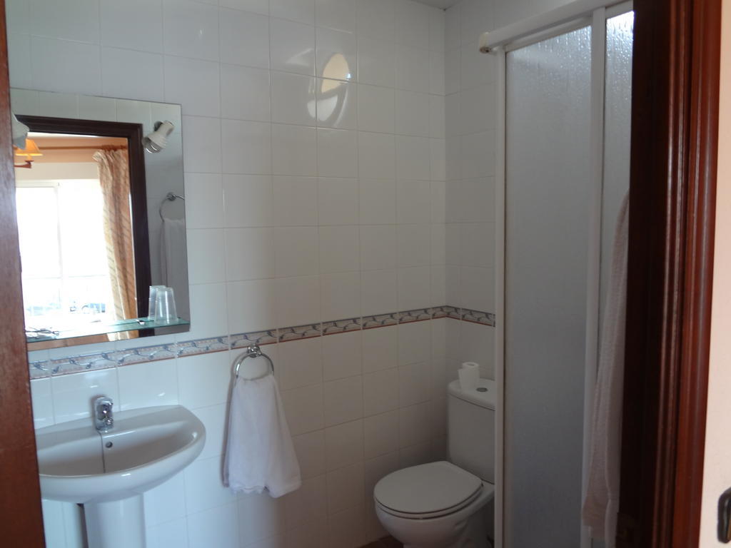 Hostal San Pedro Sanlúcar la Mayor Szoba fotó