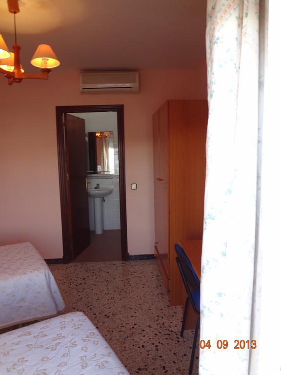 Hostal San Pedro Sanlúcar la Mayor Kültér fotó