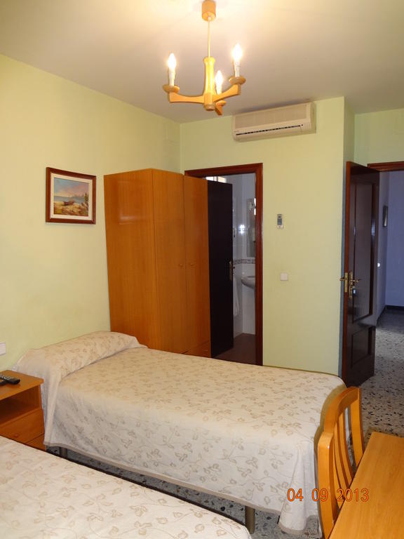 Hostal San Pedro Sanlúcar la Mayor Kültér fotó